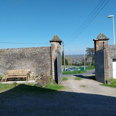 Maison Face Au Mont Avec Exterieur Avranches Eksteriør billede
